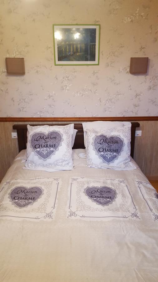 Bed and Breakfast Camden House Aubry-le-Panthou Esterno foto