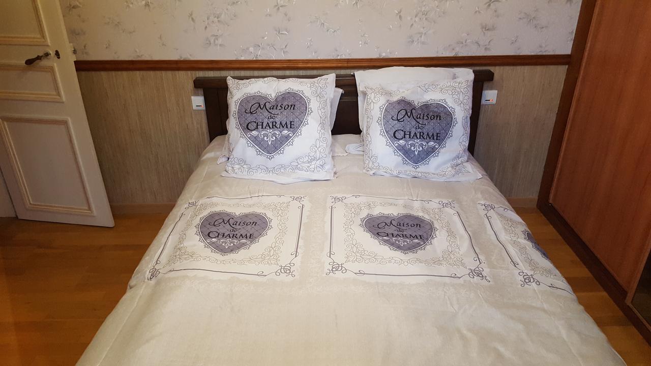 Bed and Breakfast Camden House Aubry-le-Panthou Esterno foto