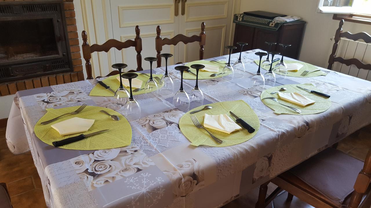 Bed and Breakfast Camden House Aubry-le-Panthou Esterno foto