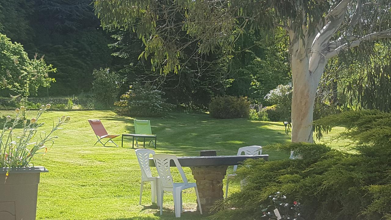 Bed and Breakfast Camden House Aubry-le-Panthou Esterno foto